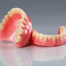 denture Group Qualident